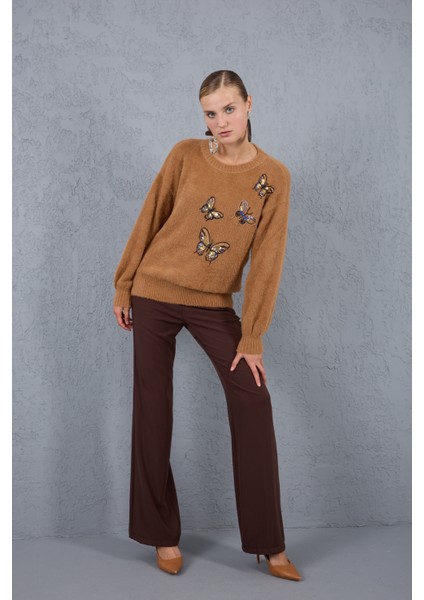 Kadın Bej Sakal Iplik Önü Boncuk Nakışlı Balon Kollu Bisiklet Yaka Triko Kazak