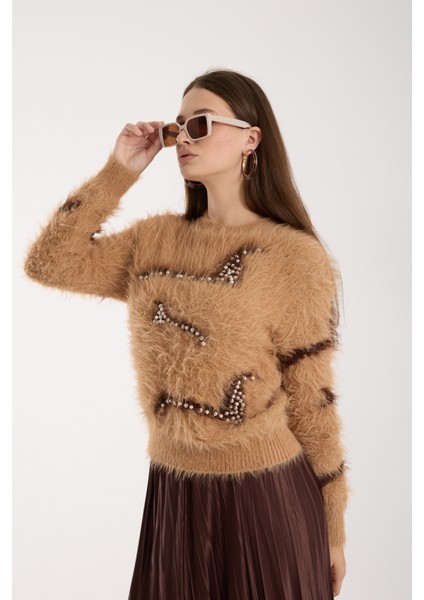 Kadın Bej Sakal Iplik Inci Detaylı Bisiklet Yaka Triko Kazak indirimleri