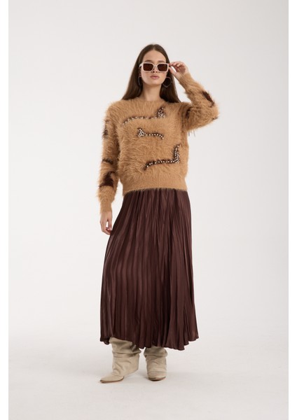 Kadın Bej Sakal Iplik Inci Detaylı Bisiklet Yaka Triko Kazak