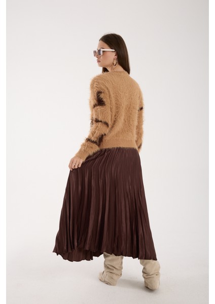 Kadın Bej Sakal Iplik Inci Detaylı Bisiklet Yaka Triko Kazak