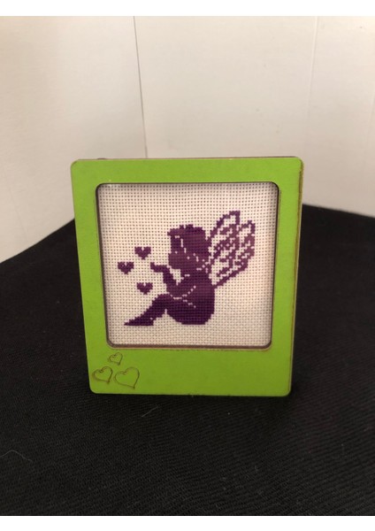 Kanaviçe Işlemeli Masa Süsü ve Buzdolabı Magneti