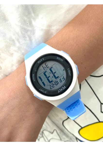 Dijital Çocuk Kol Saati 8212 Model Açık Turkuaz +4 Renk Kronometre-Alarmlı 5ATM Su Geçirmez indirimleri