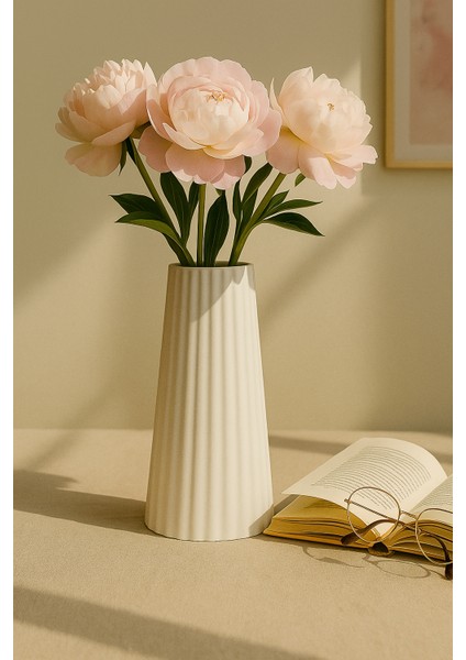 Modern Beyaz Seramik Vazo – El Yapımı Çizgili Beton Vazo – Minimalist Ev & Banyo Dekoru (17.8×7.7 cm)