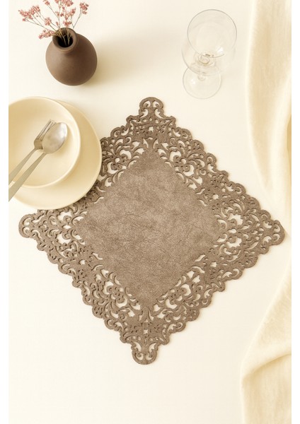 Sütlü Kahverengi Süet Kumaş Kare Amerikan Servis Takımı Supla 6'Lı 35 x 35 cm