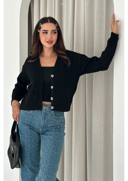 Kadın V Yaka Düğmeli Triko Hırka – Textured Grace modelleri