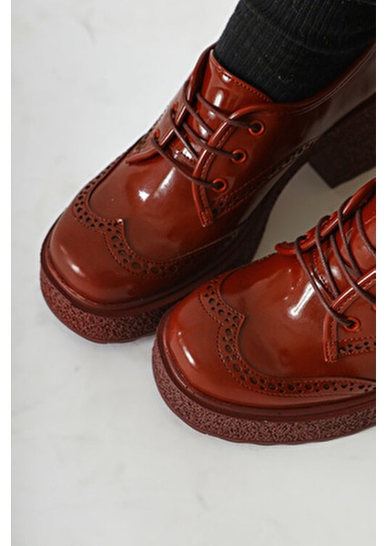 Lenie Bordo Rugan Lazer Kesim Detaylı Kadın Günlük Ayakkabı modelleri