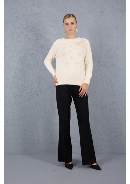 Kadın Ekru Sakal Iplik Boncuk Nakışlı Bisiklet Yaka Triko Kazak