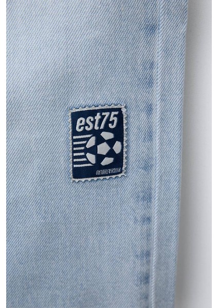 Yamalı ve Armalı Kot Pantolon modelleri