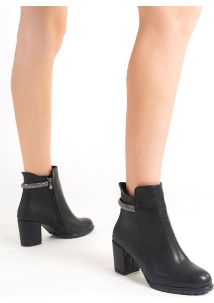 Marıs Fermuarlı Ortopedik Taban Suya ve Soğuğa Dayanıklı Taşlı Topuklu Kadın Bot St Siyah indirimleri