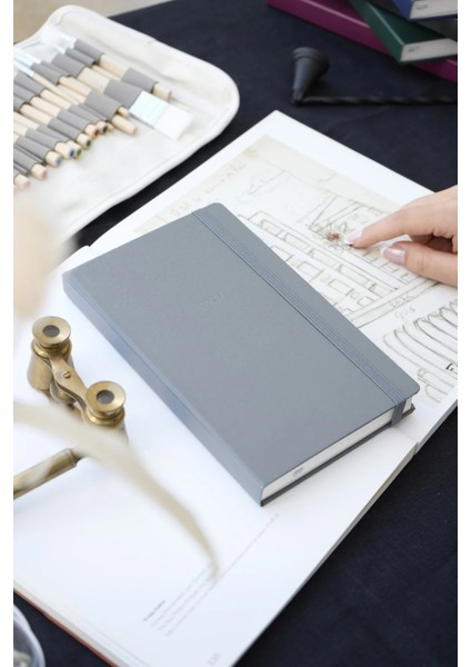 Classic 2026 Günlük Ajanda 13X21 cm Sert Kapak Ivory 70 gr 384 Sayfa Cepli Lastikli Gri indirimleri