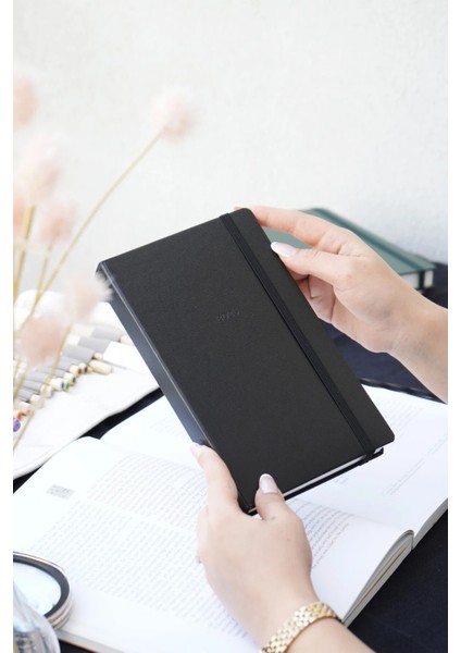 Classic 2026 Günlük Ajanda 13x21 cm Sert Kapak Ivory 70gr.