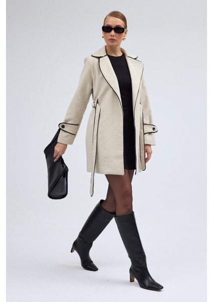 Kaşe Kadın Şık Yaka Kaban ve Kemer