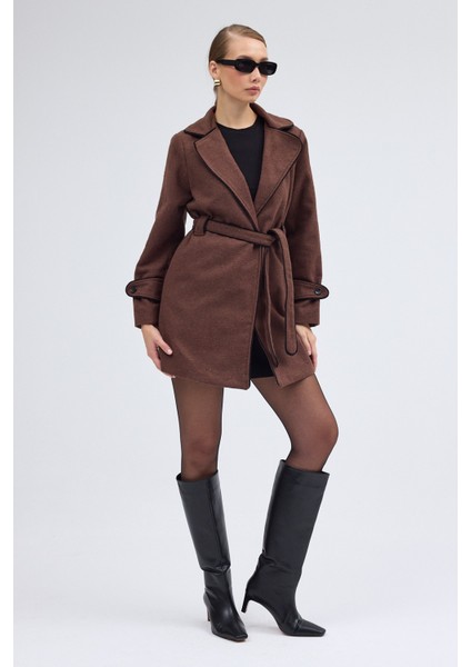 Kaşe Kadın Şık Yaka Kaban ve Kemer