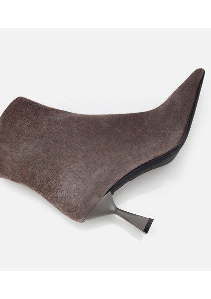 01BOH312650A450 KADIN Süet Deri Vizon Dikiş Detaylı Sivri Kısa Topuklu Bot