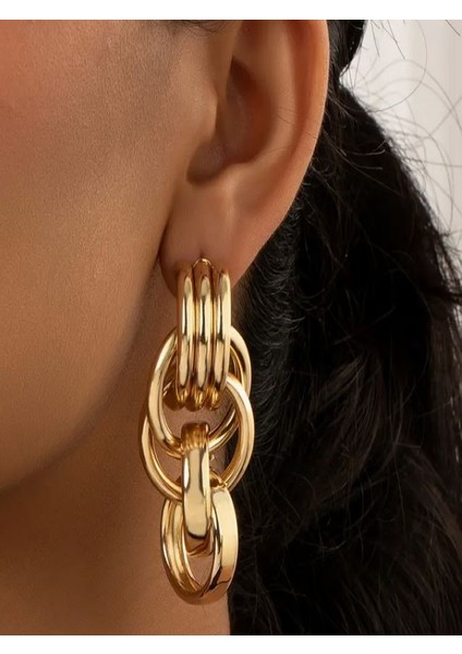 Şık Altın Tonlu Geometrik Çivi Küpeler