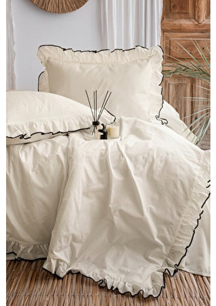 Çift Kişilik Nevresim Seti %100 Pamuklı Süs Overloklu Fırfırlı