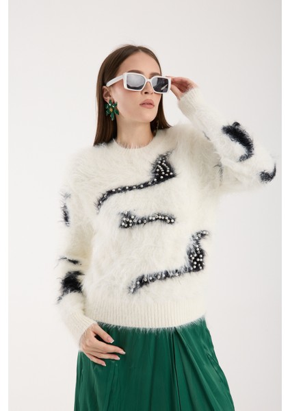 Kadın Beyaz Sakal Iplik Inci Detaylı Bisiklet Yaka Triko Kazak fiyatları