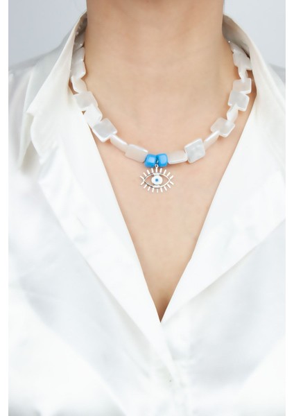 Sedef Görünümlü Göz Uçlu Kolye