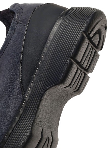 Erkek Siyah Bağcıklı Kalın Tabanlı Deri Casual Ayakkabı 25WFD612018