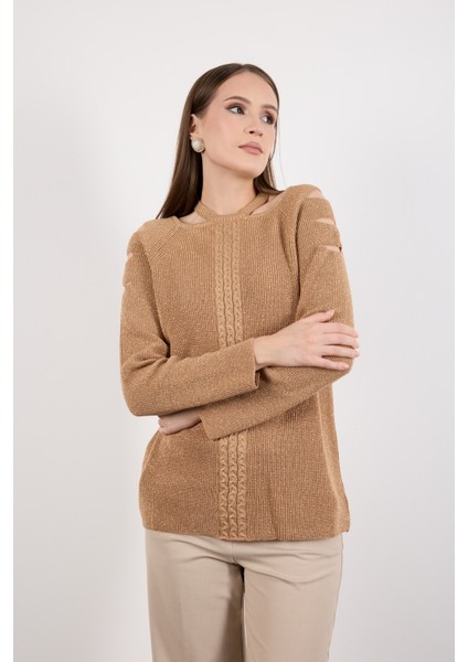 Kadın Bej Omuzları Kesik Detaylı Reglan Kollu Simli Triko Kazak
