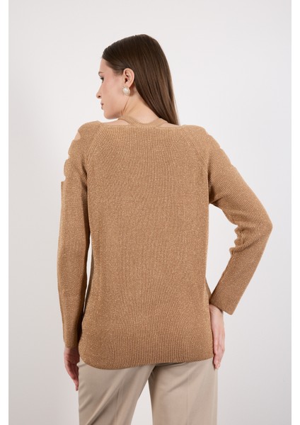 Kadın Bej Omuzları Kesik Detaylı Reglan Kollu Simli Triko Kazak