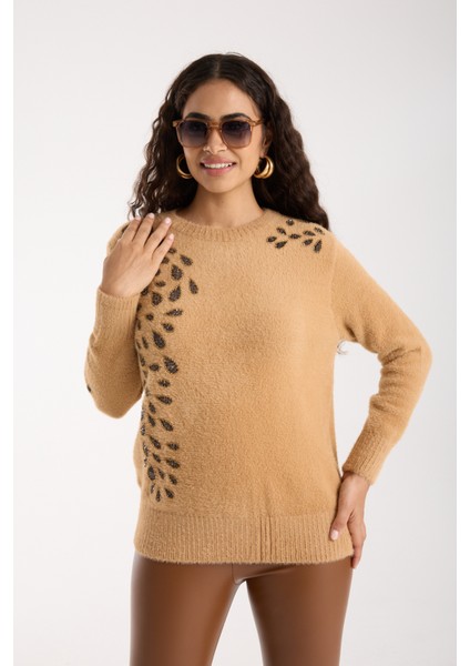 Kadın Bej Sakal Iplik Boncuk Nakışlı Bisiklet Yaka Triko Bluz fırsatları