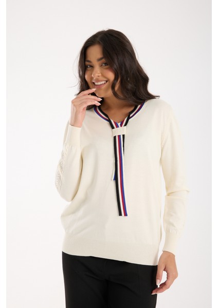 Kadın Ekru Elit Viskon Kumaş Kontrast Şeritli Bisiklet Yaka Triko Bluz