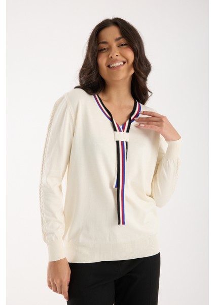 Kadın Ekru Elit Viskon Kumaş Kontrast Şeritli Bisiklet Yaka Triko Bluz