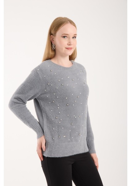 Kadın Gri Bisiklet Yaka Taş ve Inci Işlemeli Triko Kazak fırsatları
