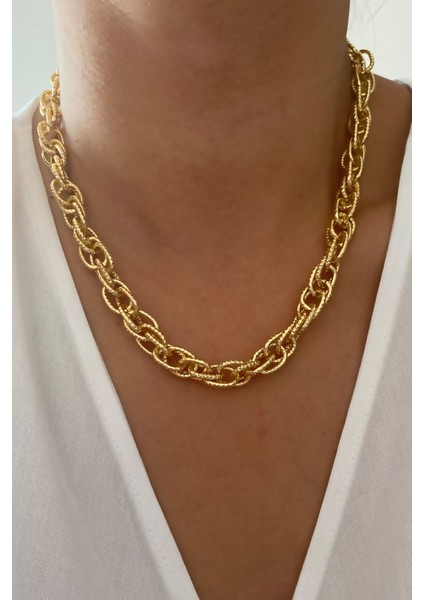 Işlemeli Zincir Klasik Gold Kolye