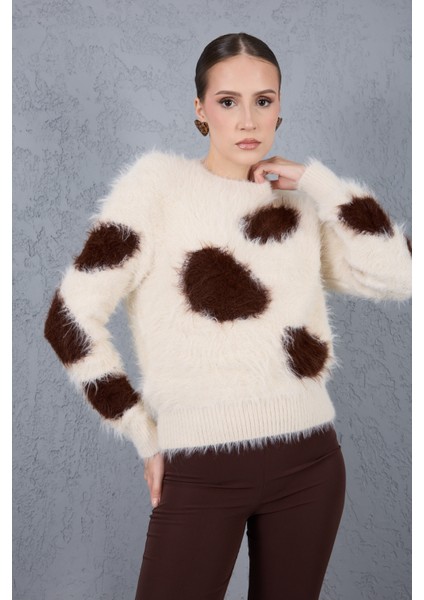 Ekru-Kahve Sakal Iplik Desenli Bisiklet Yaka Triko Kazak