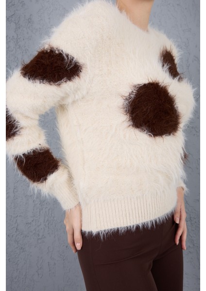 Ekru-Kahve Sakal Iplik Desenli Bisiklet Yaka Triko Kazak fırsatları