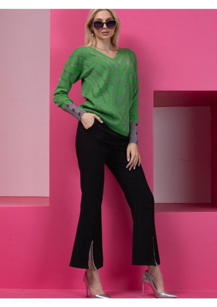 V Yaka Çizgili Yeşil Kadın Kazak indirimleri