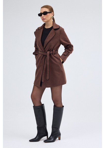 Kaşe Kadın Şık Yaka Kaban ve Kemer