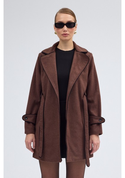 Kaşe Kadın Şık Yaka Kaban ve Kemer