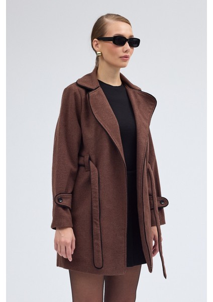 Kaşe Kadın Şık Yaka Kaban ve Kemer