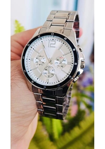 Gümüş Çelik Kordon Erkek Kol Saati Takvimli Beyaz Kadran Özel Kutusunda modelleri