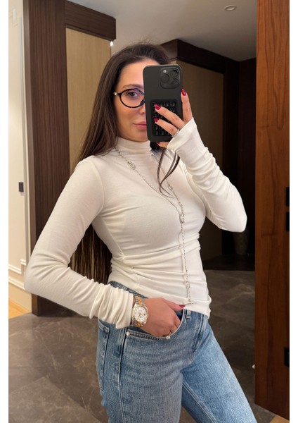 Yandan Büzgülü Tasarım Bluz- Ekru fiyatları