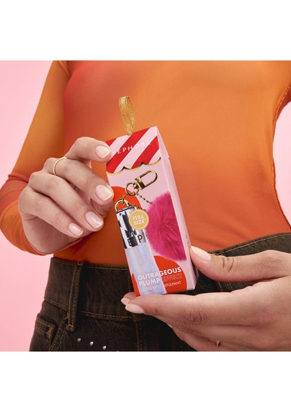 Outrageous Dolgunlaştırıcı Gloss - Anahtarlıklı, Sınırlı Sayıda Üretilen Renk Outrageous Süs (6 Ml) fiyatları