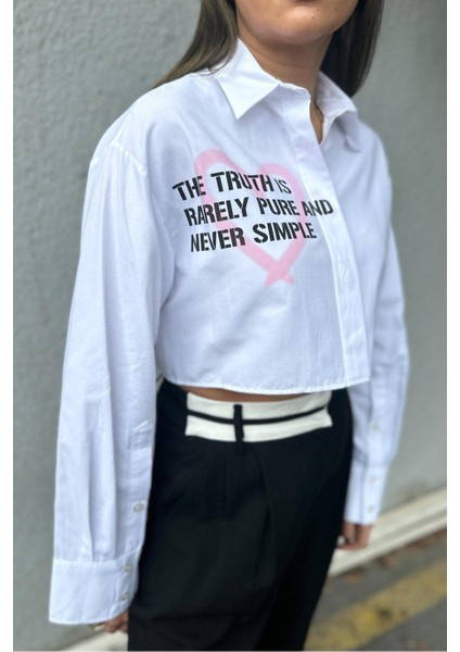 Beyaz Kalp-Slogan Baskılı Crop Gömlek fiyatları