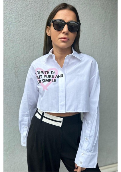 Beyaz Kalp-Slogan Baskılı Crop Gömlek fırsatları