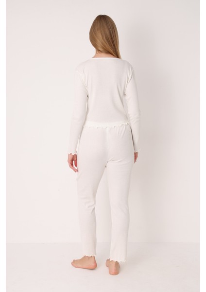 Ekru Önden Düğmeli Pijama Takımı modelleri