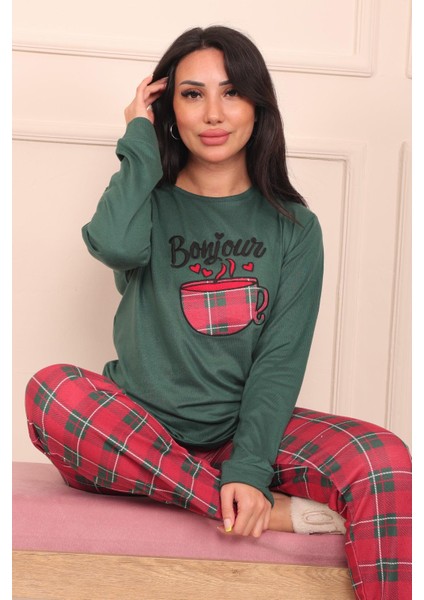 Kadın Bonjour Sloganlı ve Altı Ekose Desenli Termal Pijama Takımı fırsatları