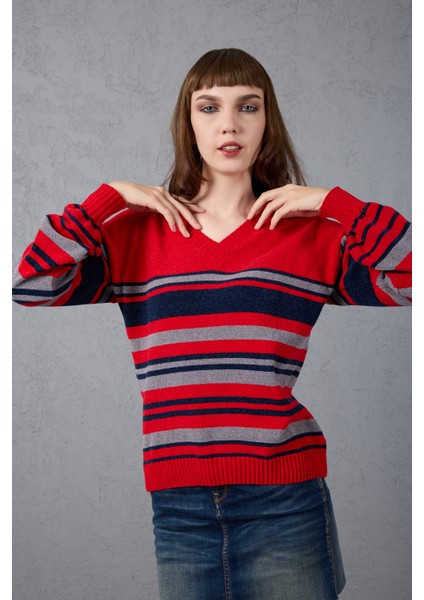 Kadın Kırmızı Çizgili V Yaka Şönil Kadife Triko Kazak fiyatları