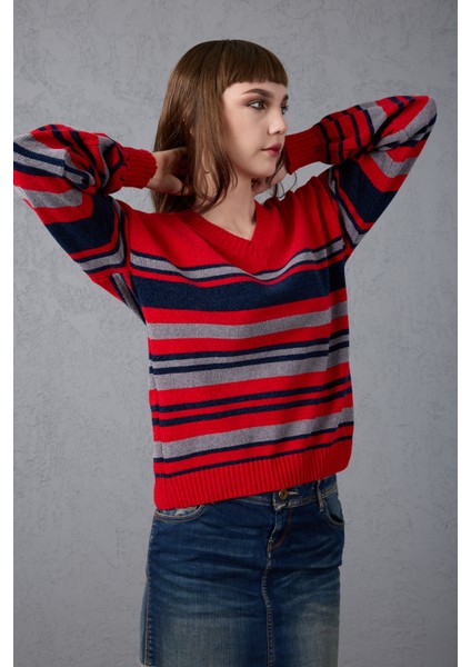 Kadın Kırmızı Çizgili V Yaka Şönil Kadife Triko Kazak modelleri