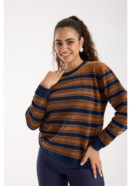 Kadın Taba-Laci Çizgili Çapraz Kontrast Dikiş Detaylı Şönil Kadife Triko Kazak