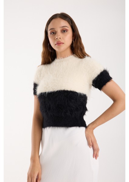 Kadın Ekru-Siyah Sakal Iplik Iki Renkli Kısa Kollu Bisiklet Yaka Triko Kazak indirimleri