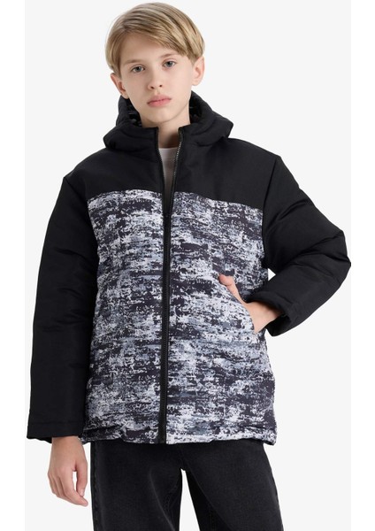Erkek Çocuk Su İtici Kapüşonlu Fermuarlı Şişme Mont E7418A825WN modelleri