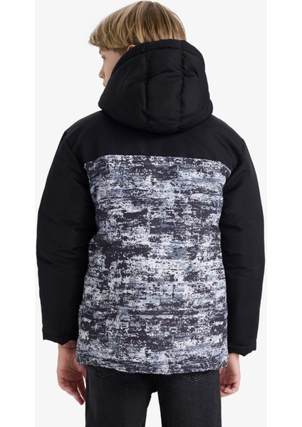 Erkek Çocuk Su İtici Kapüşonlu Fermuarlı Şişme Mont E7418A825WN