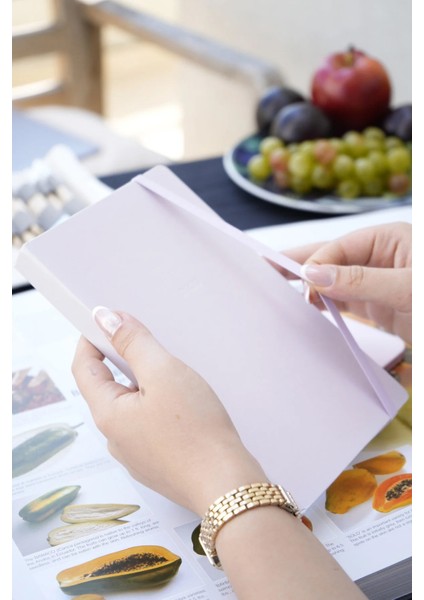 Classic 2026 Günlük Ajanda 13X21 Cm. Sert Kapak. Ivory 70 GR.384 Sayfa. Cepli.lastikli.lila modelleri